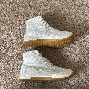 Women no bull high top trainer